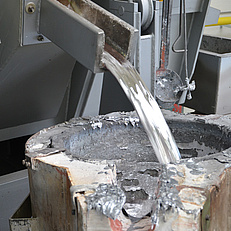 Aluminum die-casting transport ladle